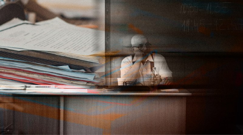 Учителя Астраханской области жалуются на избыточную бюрократию и неудобные цифровые сервисы