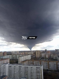 Атака БПЛА на НПЗ в Перми: пожар на предприятии «Лукойл» и отсутствие комментариев властей