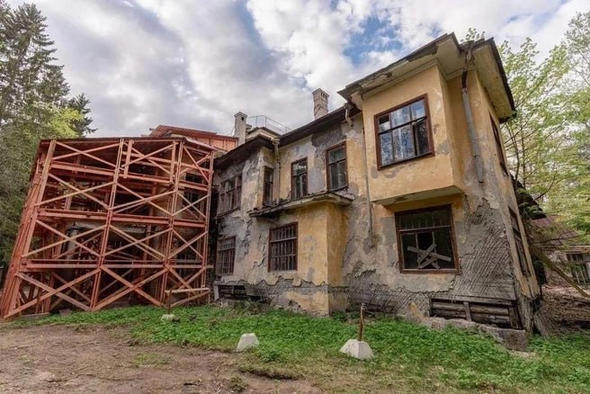 Дачу Фаберже в Парголово выставили на торги для реставрации