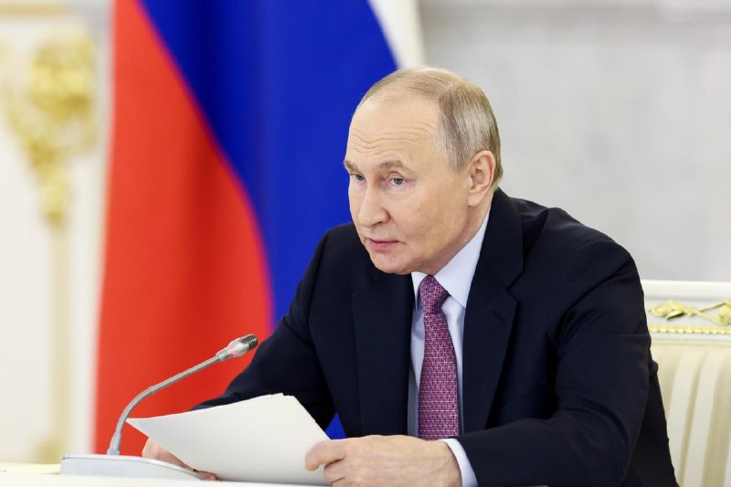 Уровень доверия россиян президенту РФ Путину составляет 73%