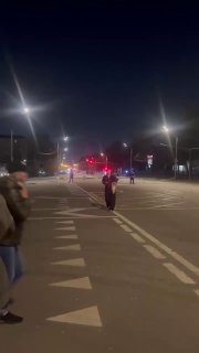 Дрон врезался в элитный жилой дом в Москве на улице Мосфильмовской