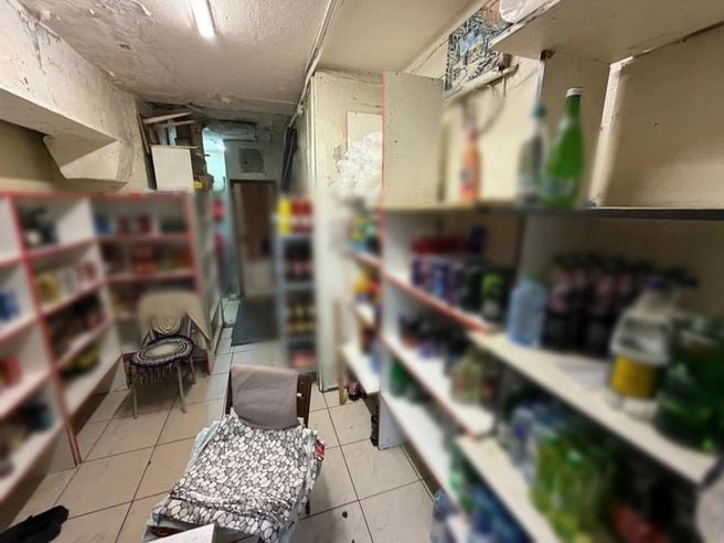 Экономическая полиция нагрянула в бары и магазины Петербурга