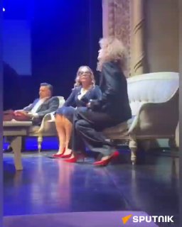Итальянская актриса Орнелла Мути порадовала грузинского поклонника в театре