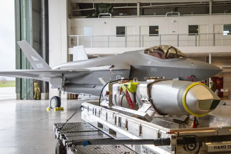 Германия закупит ракеты JSM для истребителей F-35A