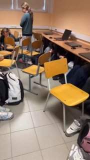 Школьники в Вильнюсе прятались под партами во время воздушной тревоги