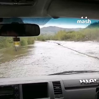В Бурятии из-за паводка и снегопада погиб человек и затоплены десятки домов