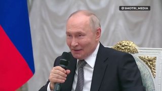 Путин назвал борьбу за воспитание детей «новым фронтом"