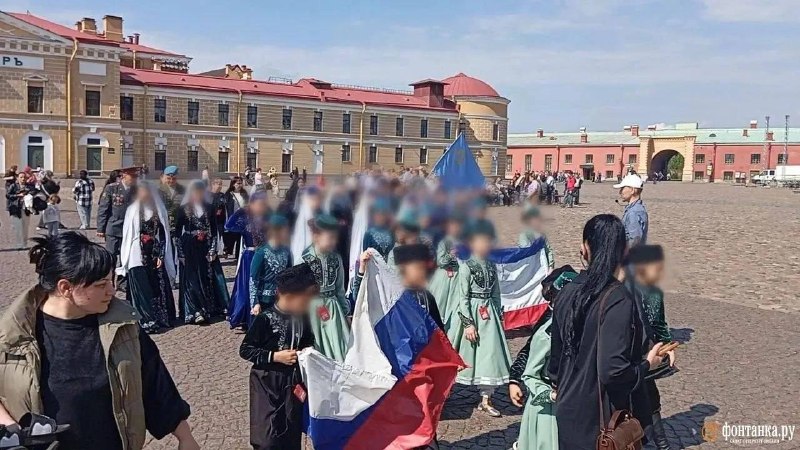 Полиция не стала вновь передавать в суд протоколы на участников экскурсии по Петропавловской крепости