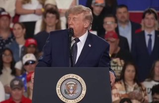 Трамп заявил о правильном решении сложного примера в тесте на когнитивные способности