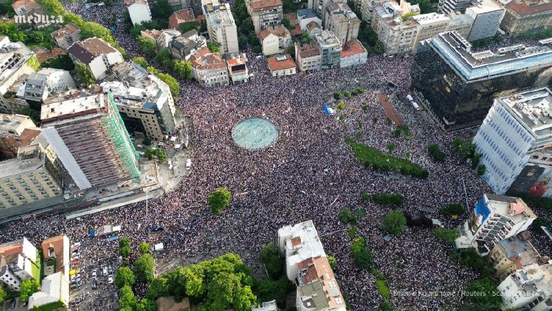 В Белграде прошла одна из крупнейших акций протеста со времен свержения Милошевича