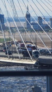На ЗСД из-за ураганного ветра с фуры снес груз, образовалась пробка