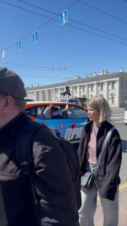 Питерские молодожены собрали свадебный кортеж из каршеринга
