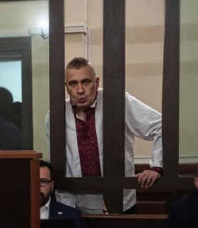 Саакашвили сменил имидж перед заседанием суда
