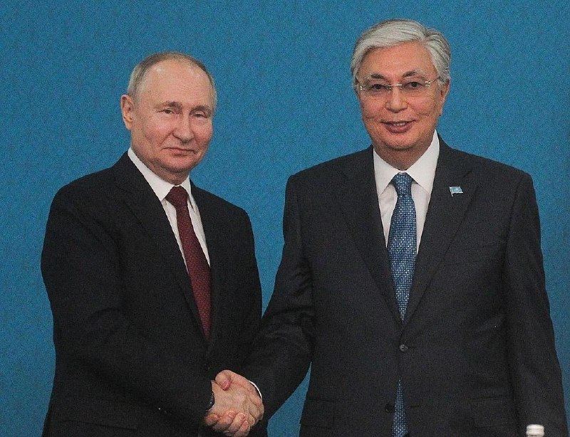 Путин прилетел в Казахстан с госвизитом