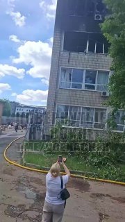 В Киеве в результате удара уничтожено офисное здание и поврежден БЦ «Лагода»