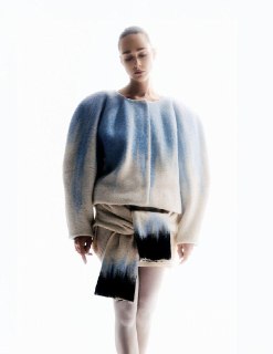 Для Vogue Portugal опубликована «Эфирная структура» от Артура Мадея и Паулины Гзик