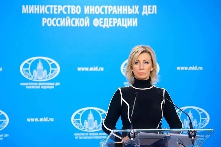 Захарова назвала позором отказ японских журналистов приехать в Старобельск