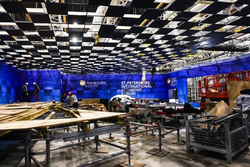Монтаж площадки ПМЭФ-2026 завершается
