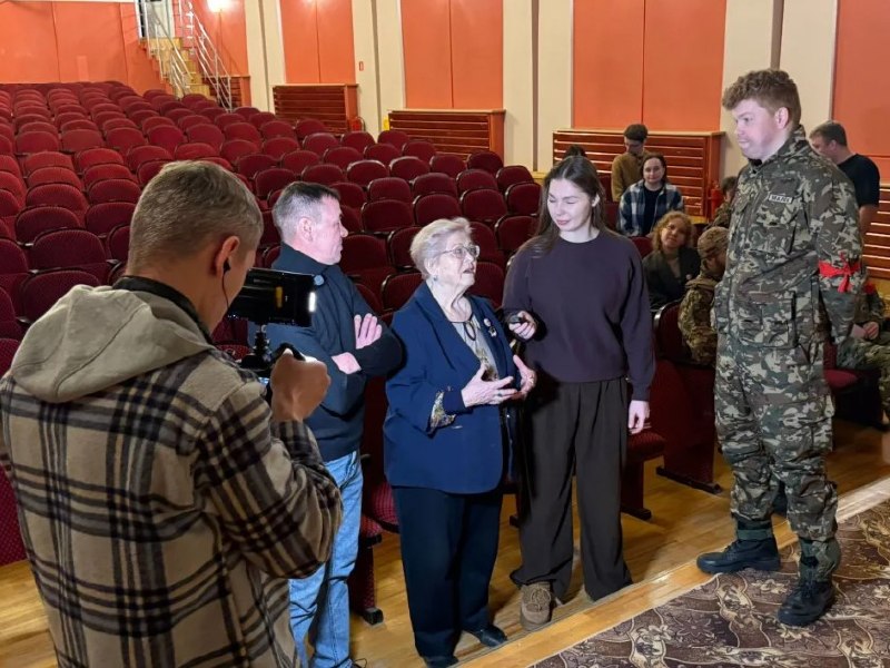 Театр Коми посвятил спектакль военнослужащим в программе «Время покажет»