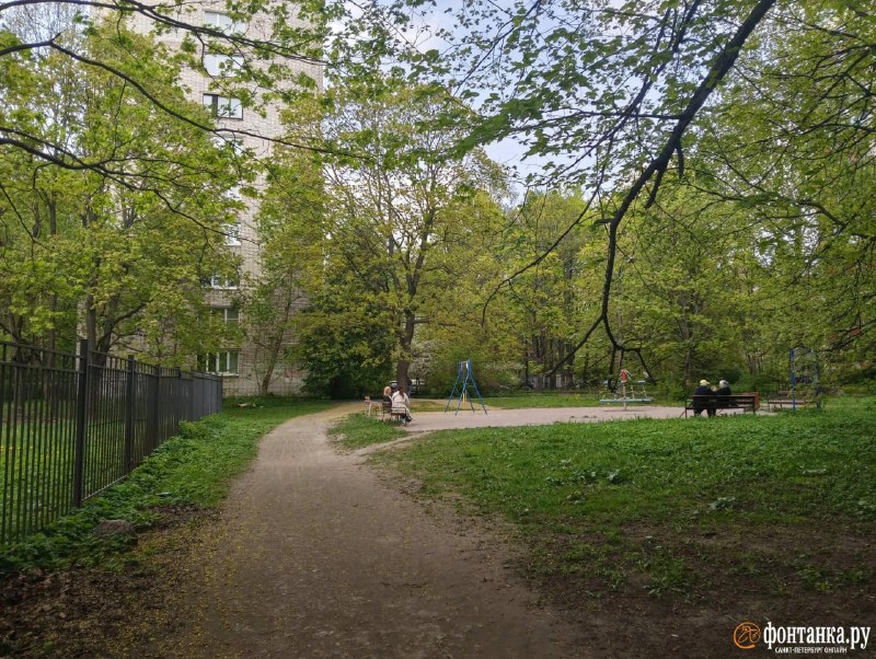 Возле метро «Удельная» в Петербурге планируют строить детские сады вопреки протестам жителей