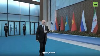 Путин во Дворце независимости Казахстана для участия в саммите ЕАЭС