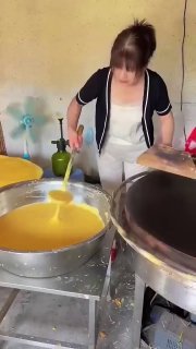 Гигантский японский омлет усуяки тамаго