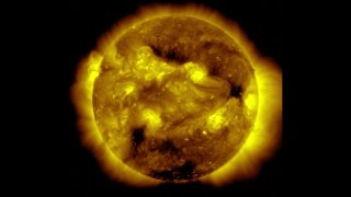На Солнце зафиксирована сильная вспышка М1.2