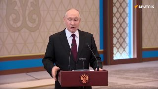 "Караул! Русские бьют!": Путин отреагировал на сообщения о прилете якобы российского дрона по жилому дому в Румынии