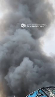 Дроны атаковали склад «Новой почты» в Днепре