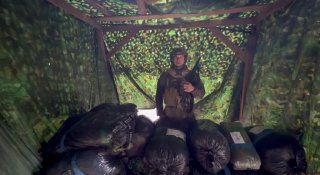 Бойцы 255 полка благодаря помощи БФ «Два Майора» обеспечивают фронт маскировочными сетями и едой