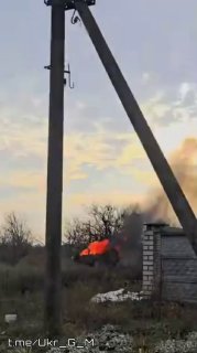 Последствия прилета российского FPV-дрона по автомобилю ВСУ на Славянском направлении