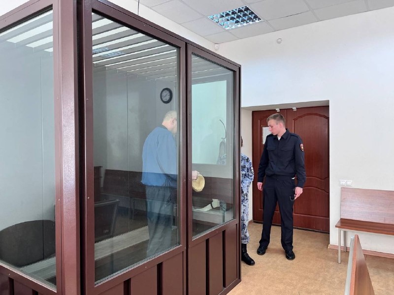 В Екатеринбурге бывший росгвардеец зарезал бывшего инспектора ГАИ