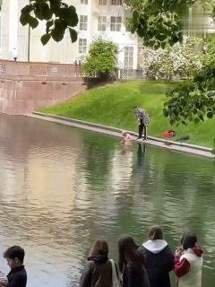 Инцидент на Патриарших прудах в Москве