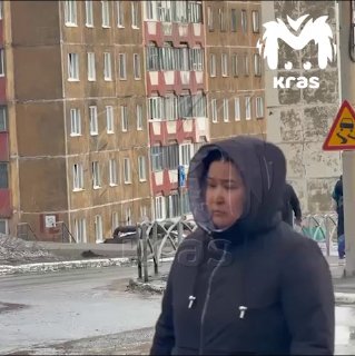 В Норильске мотоциклист сбил женщину во время погони от ДПС