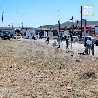На границе России и Монголии в Тыве образовалась огромная пробка