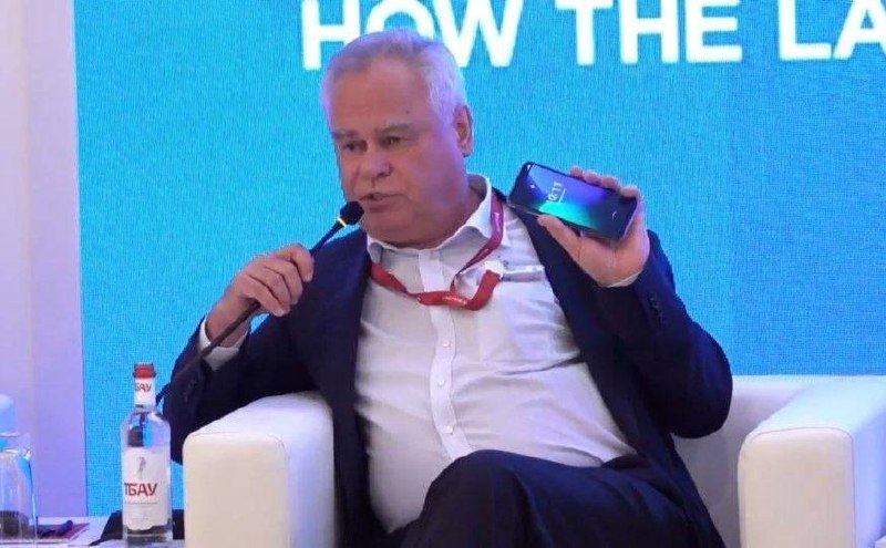 В России разрабатывают «невозможно взломать» телефон с отечественной ОС