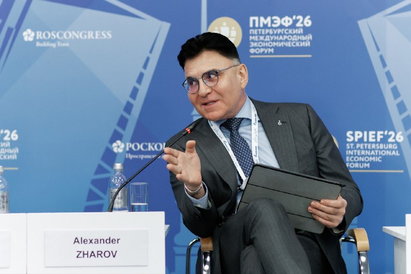 Александр Жаров призвал работодателей отдавать предпочтение многодетным сотрудникам