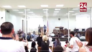В Армении архиепископа Баграта Галстаняна перевели под домашний арест