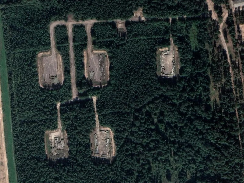 Пожар на арсенале ВМФ в Ленинградской области после удара БПЛА