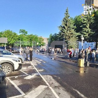 На границе Эстонии и России образовались очереди из желающих попасть в РФ к Дню России