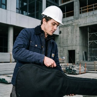 Каждый четвёртый музыкант в России работает на стройке или заводе
