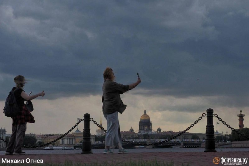 В Петербурге ожидается потепление и ливни из-за североатлантического циклона