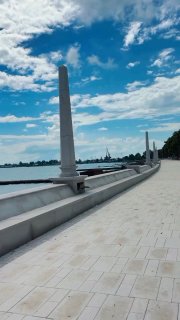 В Сухуме реставрируют набережную с использованием гранита