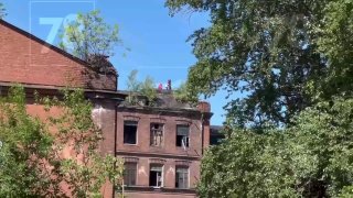 Школьницы-руферы скрылись от полиции на крыше завода «Красный треугольник»