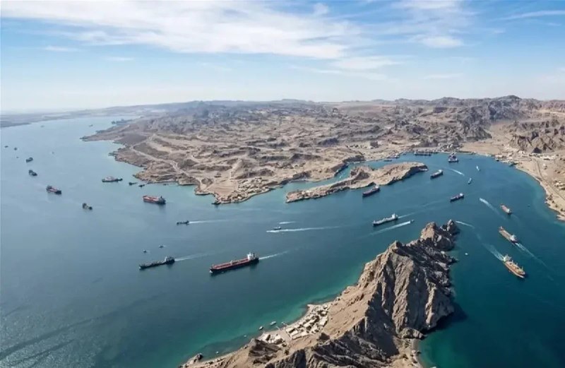 ВС Ирана открыли Ормузский пролив, но ограничили количество проходящих судов