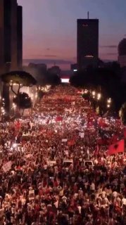 Протесты против инвестиций зятя Трампа в Албании переросли в общенациональные шествия