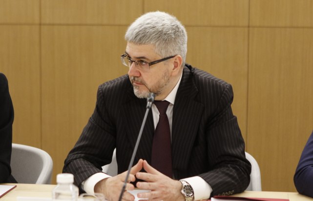 Замминистра юстиции Вадим Баланин назвал сожительство без регистрации брака угрозой безопасности России