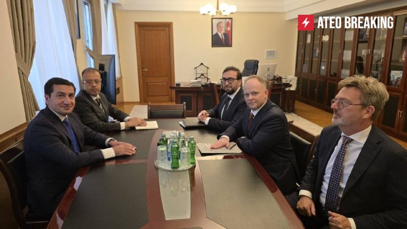 Помощник президента Азербайджана встретился со спецпредставителем НАТО