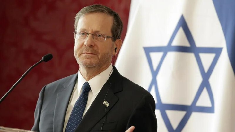 Вертолёт с президентом Израиля совершил аварийную посадку после столкновения с птицей
