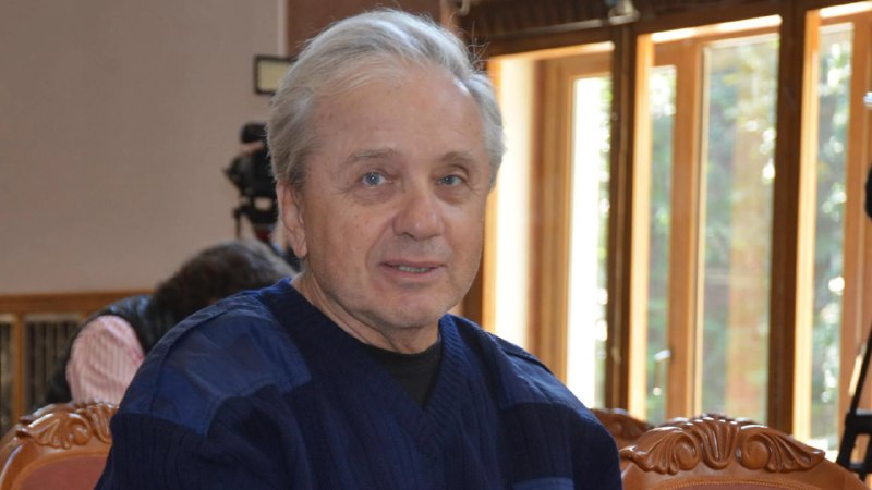 Актёра Евгения Стеблова госпитализировали с подозрением на осложнение грыжи